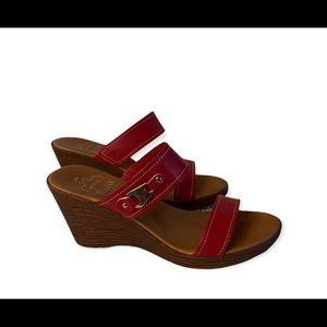 Italian shoemaker red wedge sandal goldtone accent buckle size 8 1/2